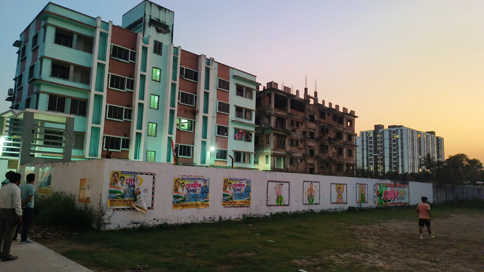 Developed by Hive Group (ISO 9001:2015 Certified) <br>RERA No: WBRERA/P/NOR/2024/001452<br> 2/3 BHK Apartments<br>Location: Sodepur road, Madhyamgram , Near APC College